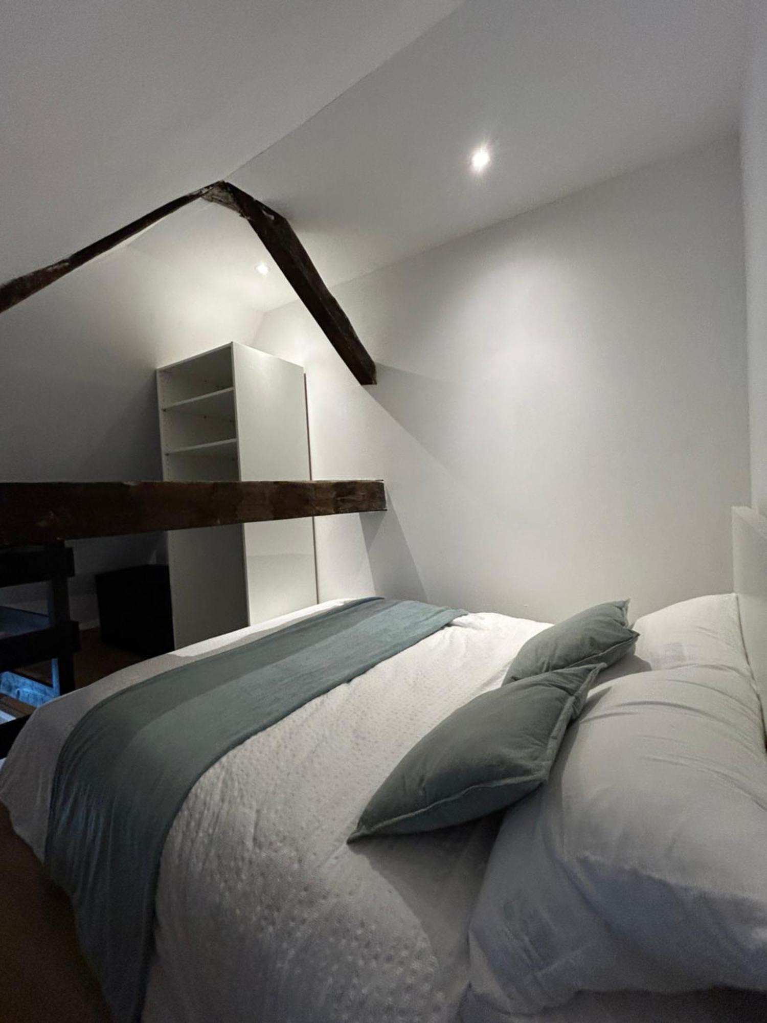 Apartamento Le Repos De La Meuse Givet Exterior foto