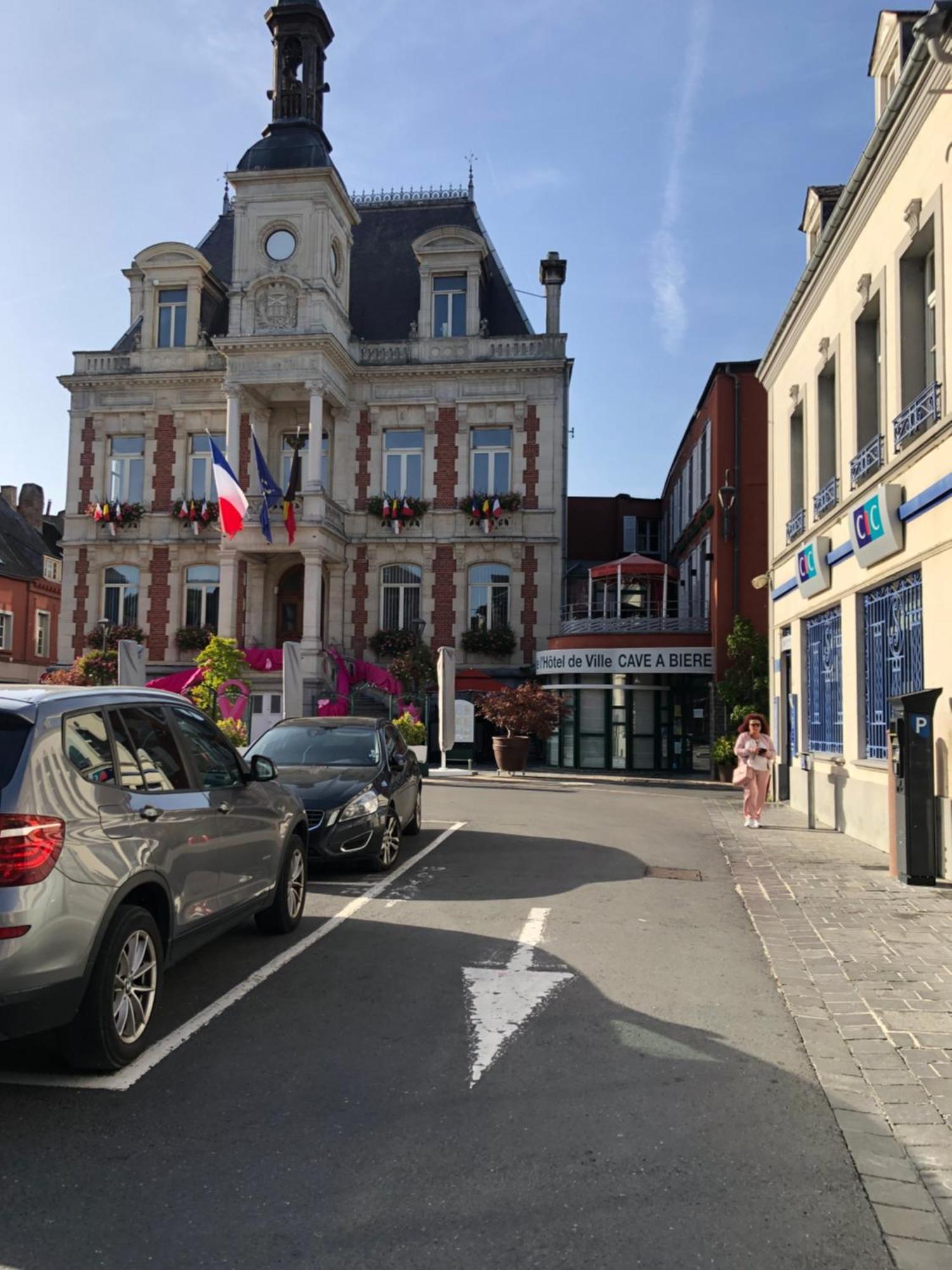 Apartamento Le Repos De La Meuse Givet Exterior foto
